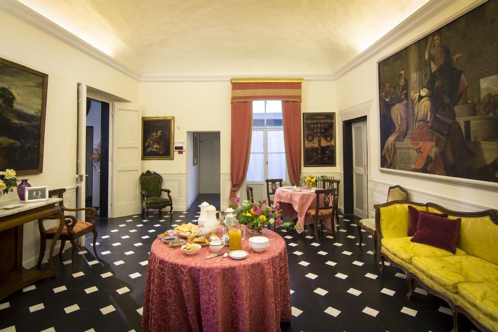 Palazzo Lengueglia B&Bアルベンガ エクステリア 写真